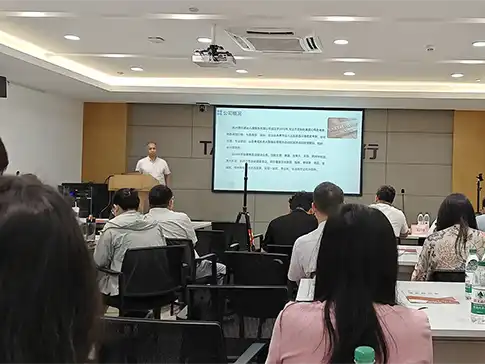 La empresa organiza formación en IA para mejorar las capacidades digitales